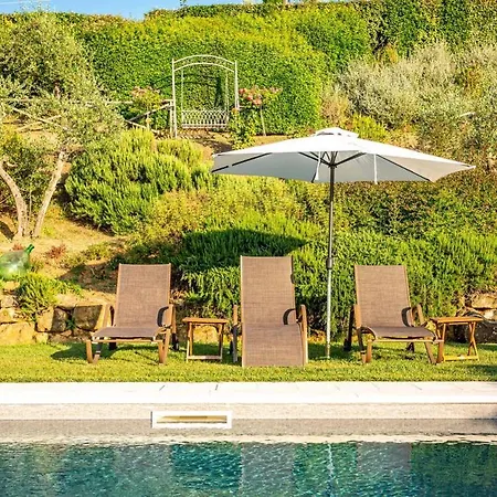 Amadeo By Posarellivillas Villa