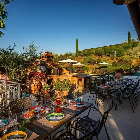 Amadeo By Posarellivillas Montaione